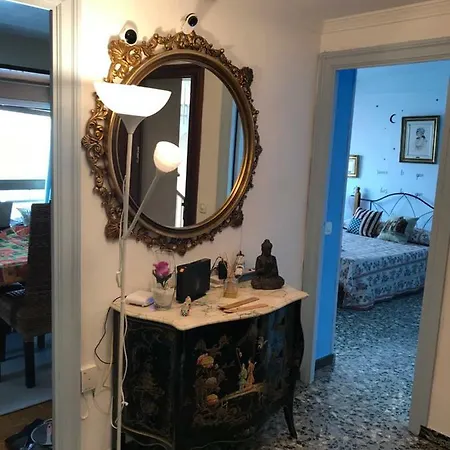Habitación en casa particular Engel Alicante
